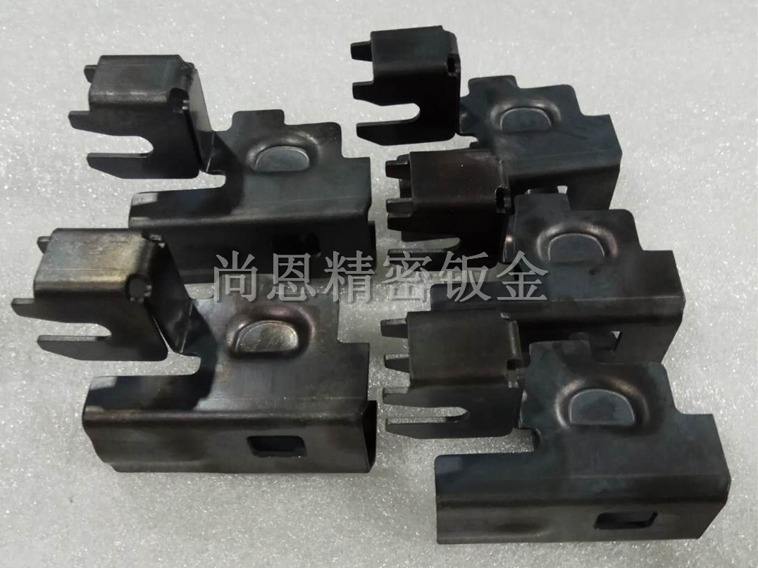 冷板，鍍鋅板，下料，折彎，噴粉，烤漆鈑金件